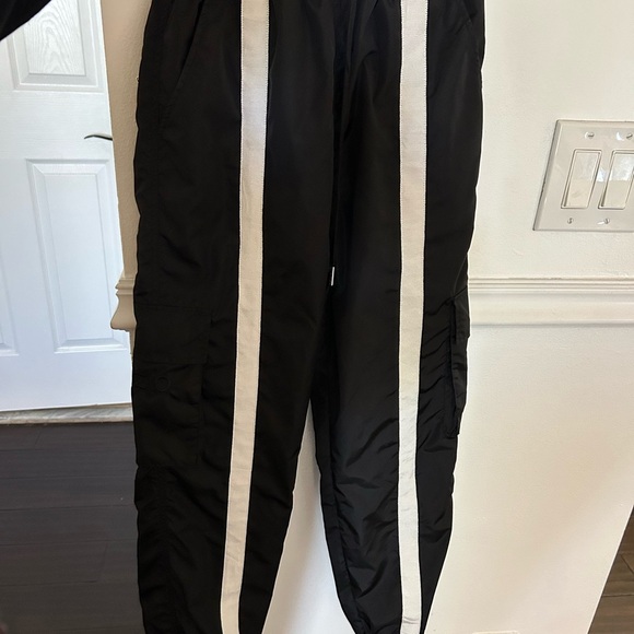 Danielle Guizio Small Striped Track
Pants Joggers Nylon Black White size xs - Picture 10 of 10